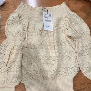 BNWT Zara cream, off the shoulder top